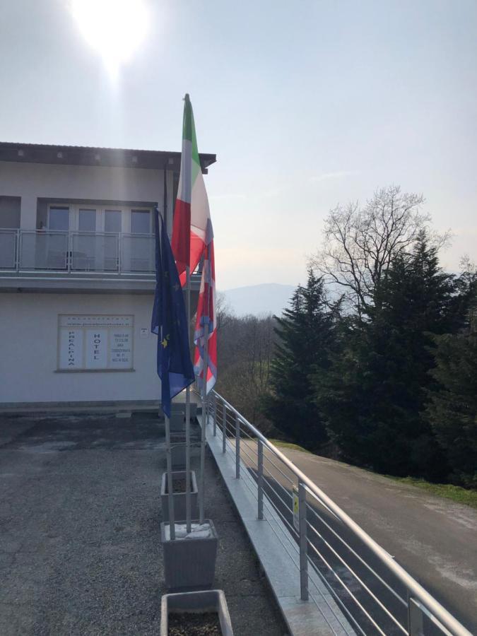 Prealpina Hotel Bagnolo Piemonte Extérieur photo